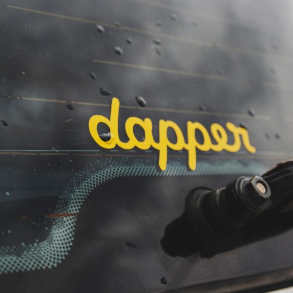 Jak Usunąć Naklejkę z Szyby?