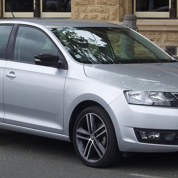 Skoda Rapid Wymiary: dane techniczne i porównanie z konkurencją.