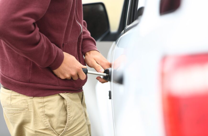 Jak Zabezpieczyć Samochód Przed Kradzieżą?