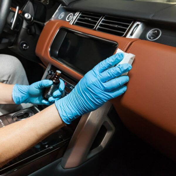 Jak Dbać o Samochód na Co Dzień: Praktyczne Porady