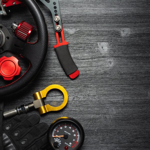 Najlepsze Gadżety Motoryzacyjne na 2023 rok: Co Powinno Znaleźć się w Twoim Aucie?