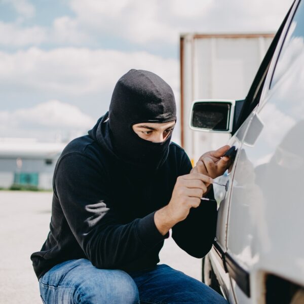 Jak Zabezpieczyć Auto Przed Kradzieżą: Nowoczesne Metody