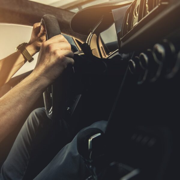 Jakie Gadżety Motoryzacyjne Ułatwią Ci Życie za Kierownicą?