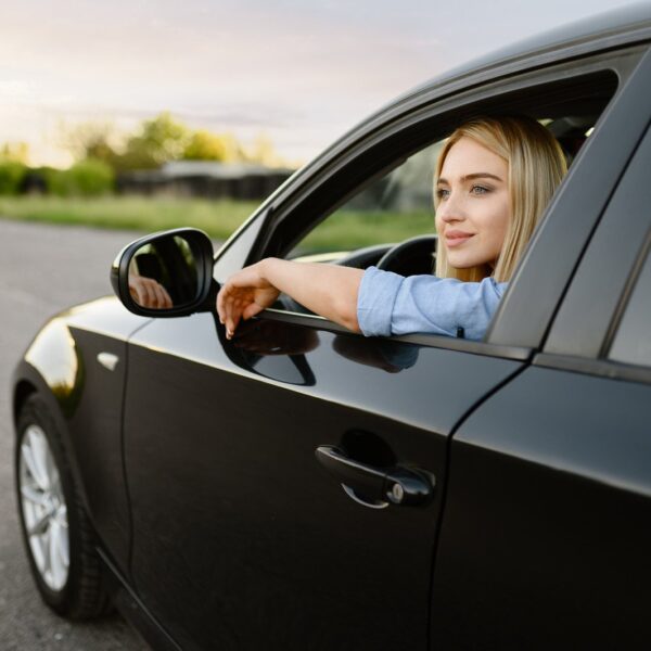 Jak Optymalnie Korzystać z Tempomatu Podczas Długich Tras?